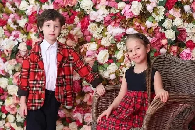 Jak ubrać przedszkolaka do teatru, aby czuł się komfortowo i elegancko Jak ubrać przedszkolaka do teatru, aby czuł się komfortowo i elegancko