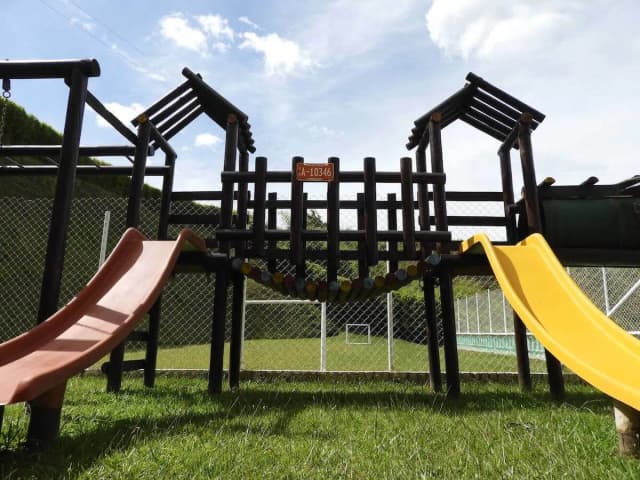 Co jest na placu zabaw? Odkryj niesamowite atrakcje dla dzieci Co jest na placu zabaw? Odkryj niesamowite atrakcje dla dzieci